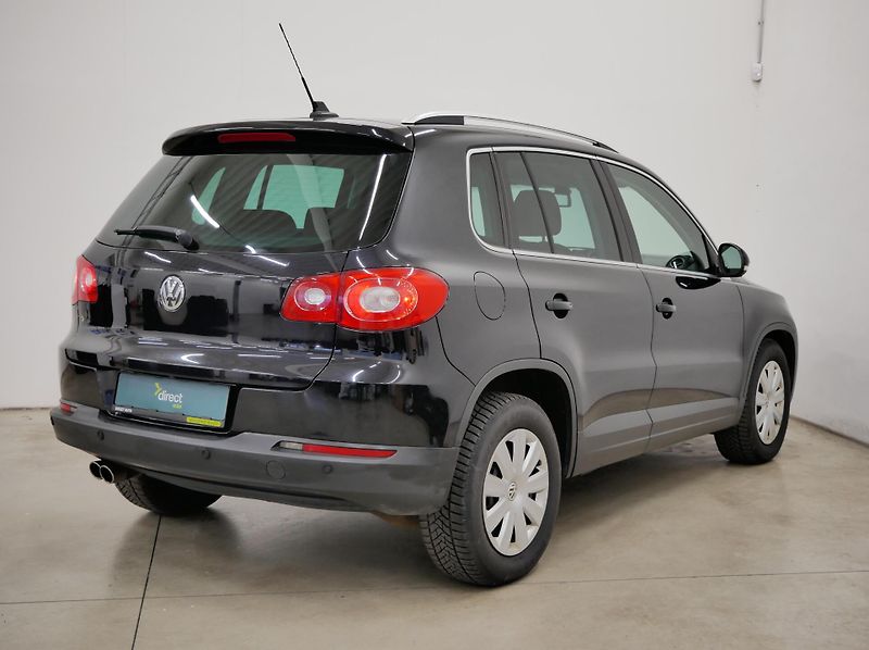 Volkswagen Tiguan - fotka 2 z 25