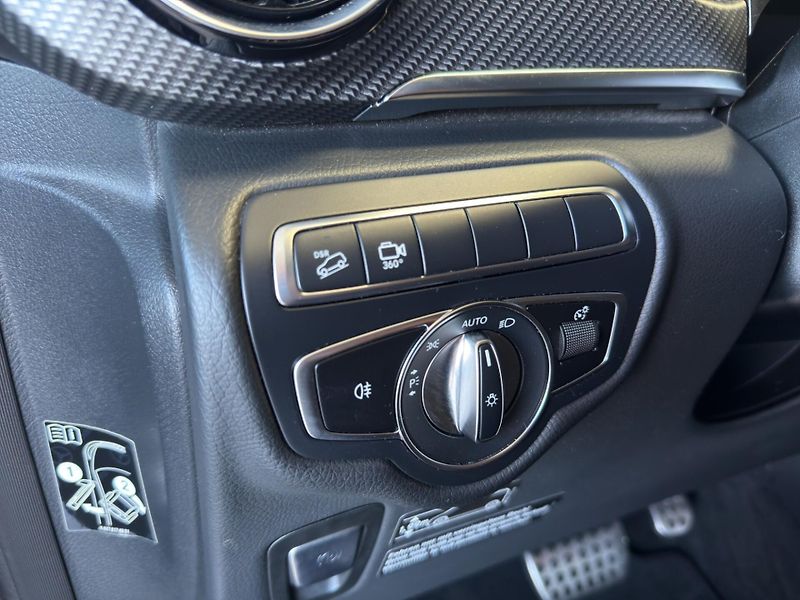 Mercedes-Benz Třídy V (2023) V 300 D 4MATIC MarcoPolo Horiz - fotka 9 z 21