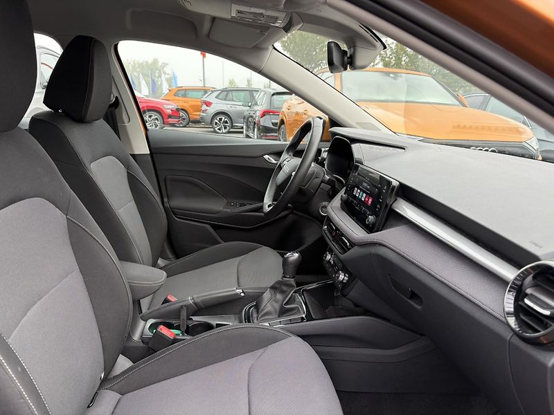 Škoda Fabia 1.0TSi 70kW Selection - fotka 16 z 23