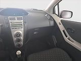 Toyota Yaris (2008) 1.3 - náhled 8