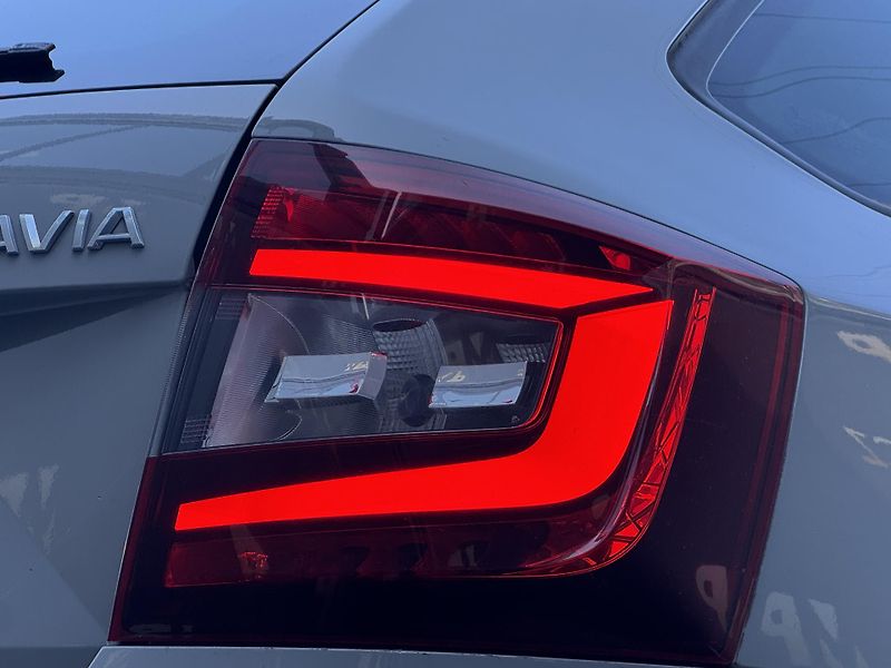 Škoda Octavia (2018) III RS230 2.0TSi MAN, ACC, AFS - fotka 43 z 49