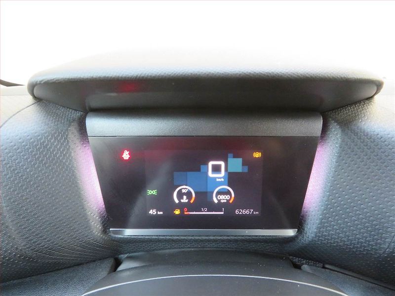 Citroën C4 (2022) Feel 1.2 PureTech, Serv.kniha - fotka 11 z 17