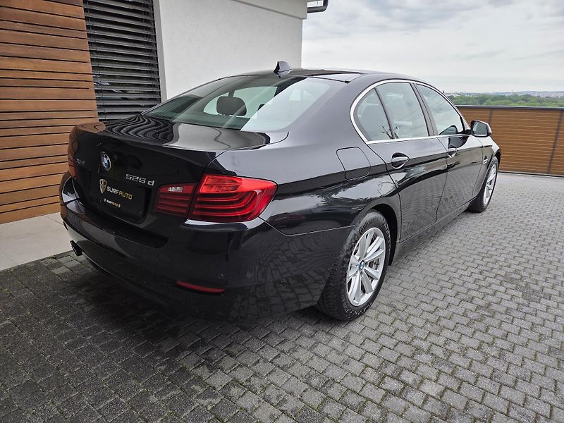 BMW Řada 5 525d xDrive ČR DPH  - fotka 3 z 44
