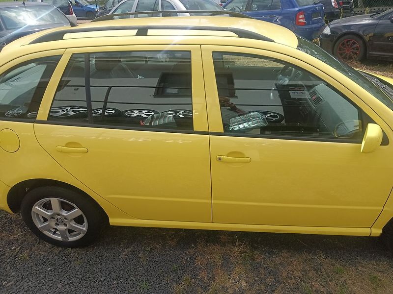 Škoda Fabia 1.4 16V  Classic Cool - fotka 6 z 25