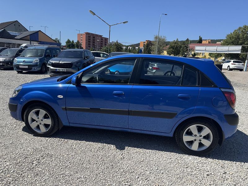 Kia Rio (2009) 1,4DOHC,SERVISKA,2SADY KOL - fotka 8 z 38