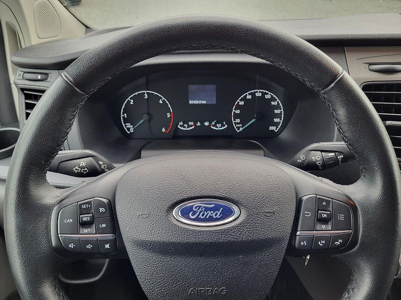 Ford Transit Custom 2.0 EcoBlue mHEV 96kW 6-míst - fotka 10 z 45