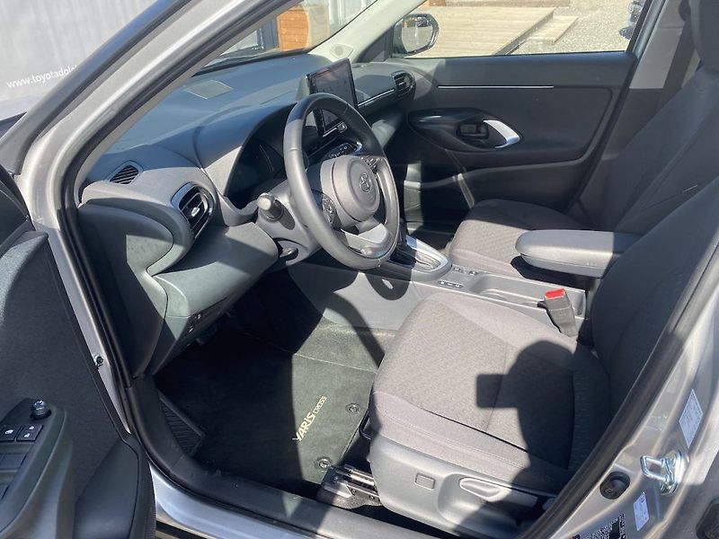 Toyota Yaris Cross 1.5HEV, ČR-1m, Comfort, DPH - fotka 10 z 27