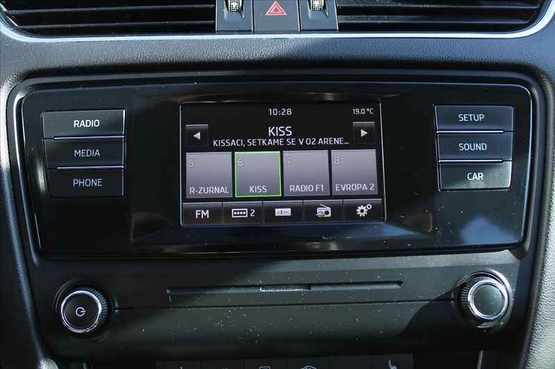 Škoda Octavia 1.6TDI 77kW TAŽNÉ ZAŘ. ČR - fotka 18 z 19