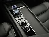 Volvo XC60 B5 AWD BLACK EDITION PLUS AUT  - náhled 28