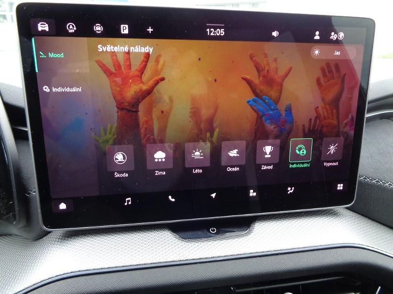 Škoda Kodiaq 2.0 TDI 7DSG SPORTLINE 4x4 142 - fotka 19 z 30