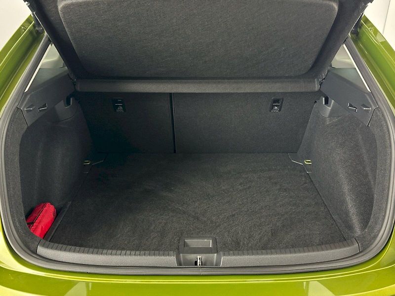 Volkswagen Taigo (2022) Style 1.5 TSI 110kW DSG - fotka 28 z 29