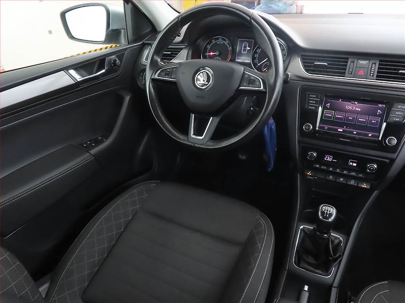 Škoda Rapid (2019) Style 1.0 TSI, Serv.kniha - fotka 7 z 14