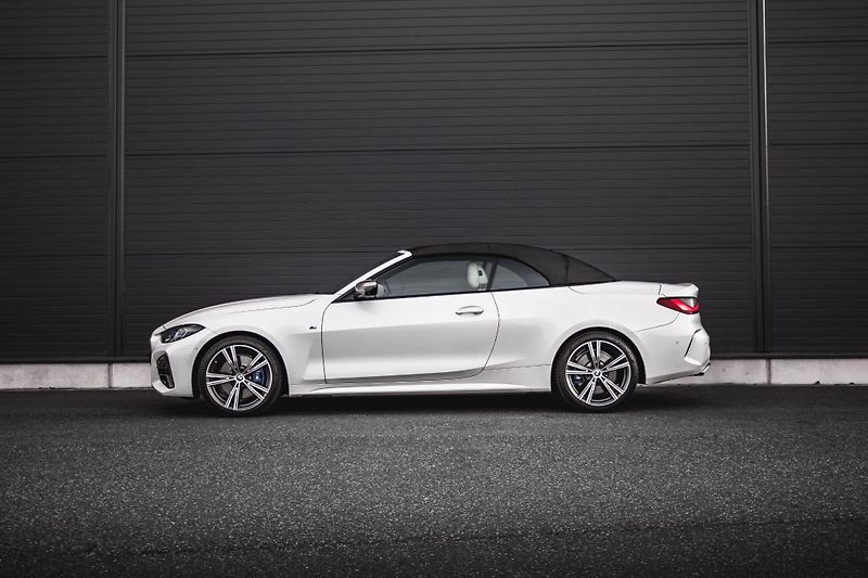 BMW M4 BMW M440i xDrive Cabrio | 374  - fotka 13 z 15