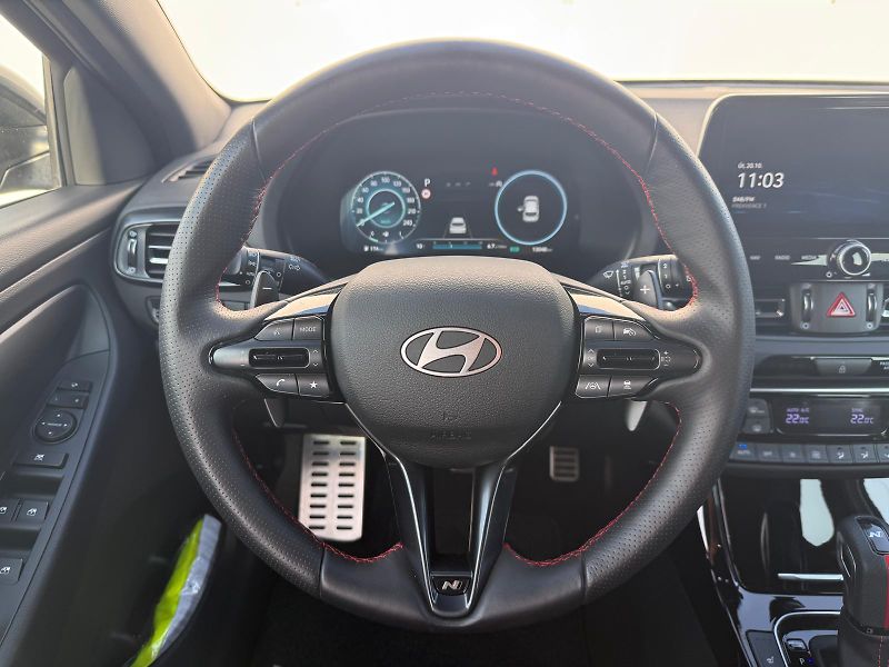 Hyundai i30 1.5 T-GDI MHEV DCT N-Line - fotka 15 z 28