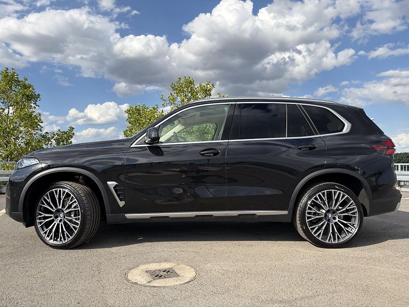 BMW X5 (2025) 30d INDIVIDUAL 22