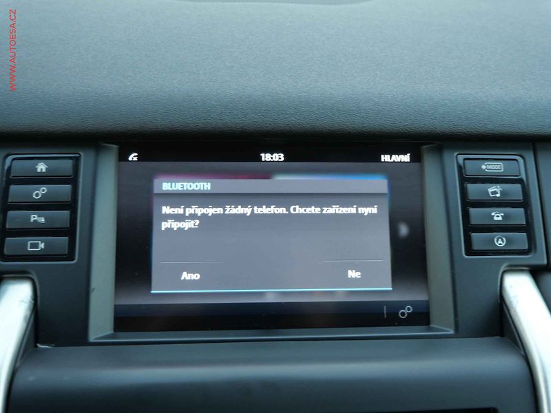 Land Rover Discovery (2017) 2.0 TD4 4x4, AT, navi, bixen - fotka 19 z 23