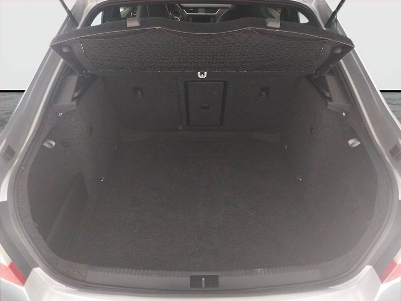 Škoda Octavia (2014) RS 2.0 TDI, Automat, Navi - fotka 14 z 21