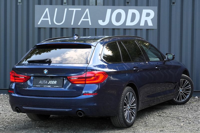 BMW Řada 5 530d xDrive, Kamera, ČR, Hi-Fi - fotka 8 z 40