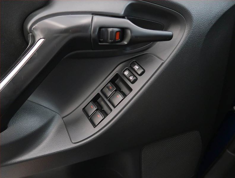 Toyota Verso (2017) 1.6 D-4D, Xenony, Tempomat - fotka 22 z 22