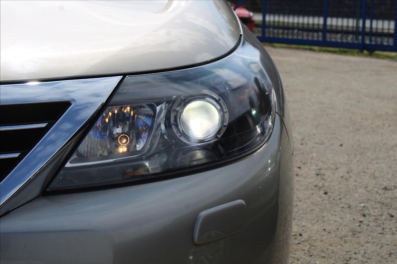 Renault Latitude 2,0 dCi  NOVÉ V ČR,AUTOMAT - fotka 29 z 30