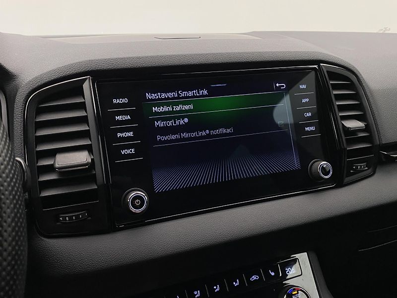 Škoda Karoq 2.0TSI SPORTLINE 4x4 REZERVACE - fotka 39 z 55
