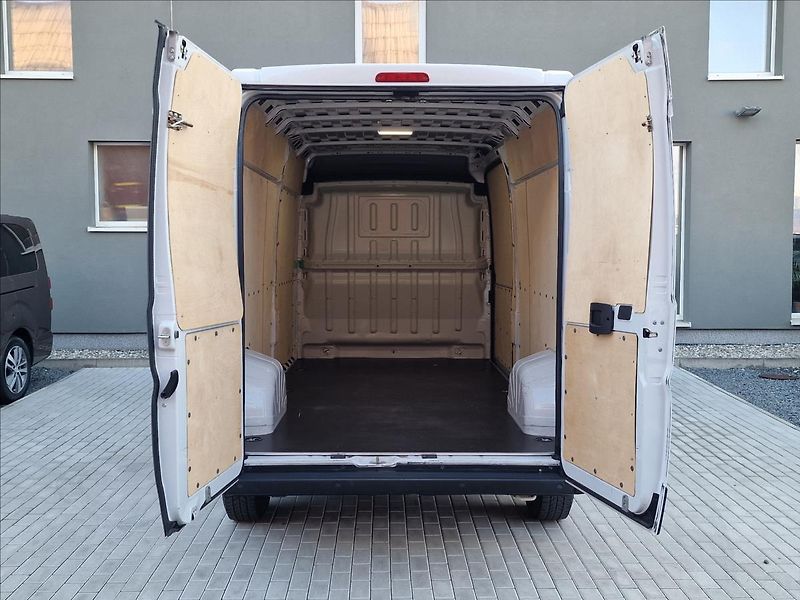 Citroën Jumper 2.2HDI 103kW L3H2,ČR,1.Maj. - fotka 34 z 43