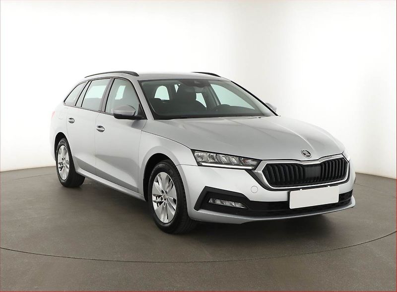 Škoda Octavia (2022) Ambition 2.0 TDI, ČR,1.maj - fotografie inzerátu