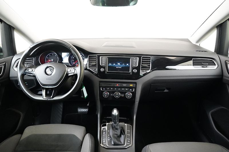 Volkswagen Golf Sportsvan - fotka 6 z 6