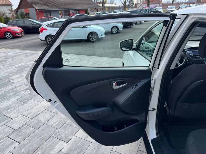 Hyundai ix35 (2012) 1,7 Crdi 85 KW - fotka 13 z 32