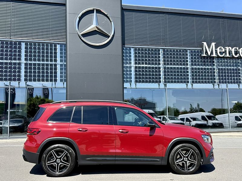 Mercedes-Benz GLB (2020) 250 4MATIC - fotka 10 z 45