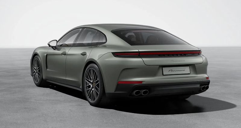 Porsche Panamera (2026) 4 - fotka 3 z 10