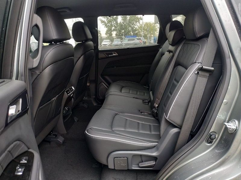 KGM Rexton 2.2 PREMIUM 4WD AT, SKLADEM - fotka 11 z 34