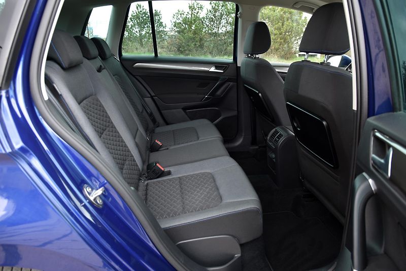Volkswagen Golf Sportsvan 1.5 TSi 6st JOIN,FACE,PANORAMA - fotka 40 z 50