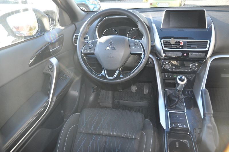 Mitsubishi Eclipse Cross 1.5T-MIVEC 120kW - fotka 5 z 24
