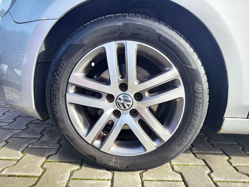 Volkswagen Golf 1.4 16V/59kW Trendline - fotka 21 z 21
