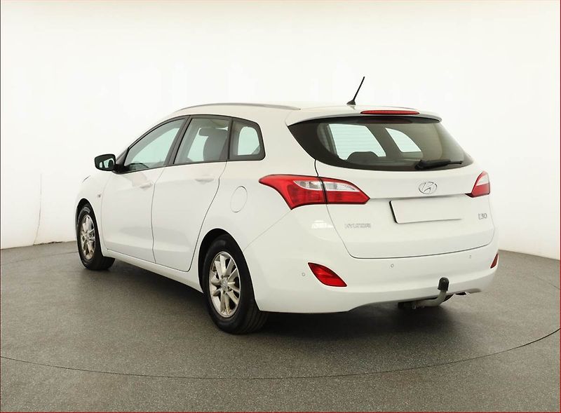 Hyundai i30 (2016) 1.6 MPI, ČR,1.maj, Serv.kniha - fotka 4 z 14