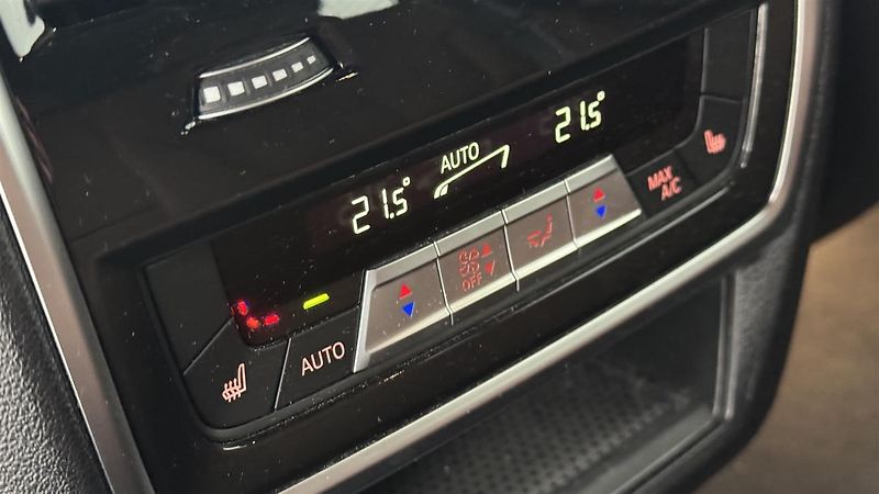 BMW X5 xDrive40d Mpaket ČR DPH 1.maji - fotka 8 z 18