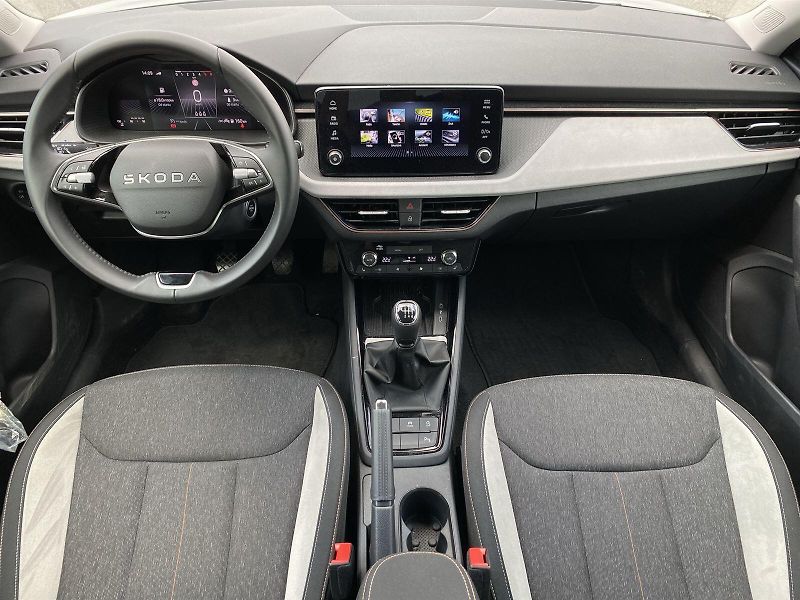 Škoda Scala (2025) 1.5 TSI Top Selection - fotka 5 z 32