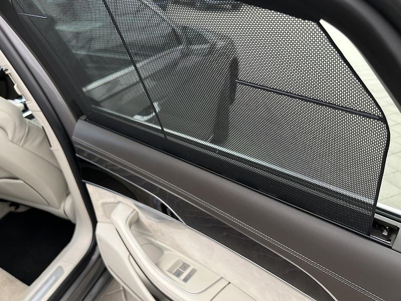 Audi A8 3.0 TDI 4x4 Elegance - fotka 32 z 34