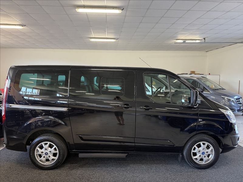 Ford Tourneo Custom 2,2 TitaniumX,114kW,po servisu - fotka 4 z 31