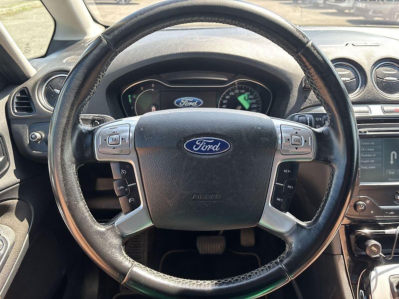 Ford Galaxy (2012) 2.0 TDCi AT Ghia - fotka 18 z 29