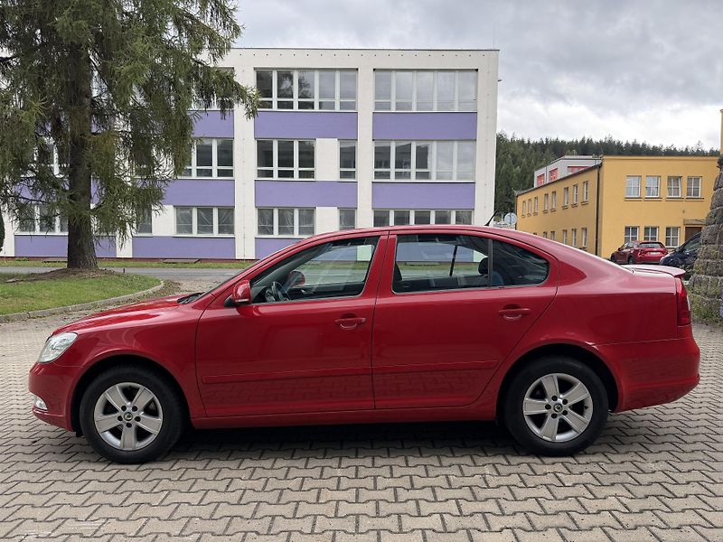 Škoda Octavia 1,2 TSI  77kW - fotka 2 z 29