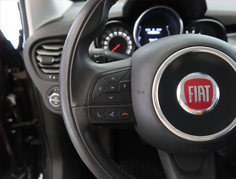 Fiat 500X (2018) 1.4 MultiAir, Automat - fotka 16 z 20