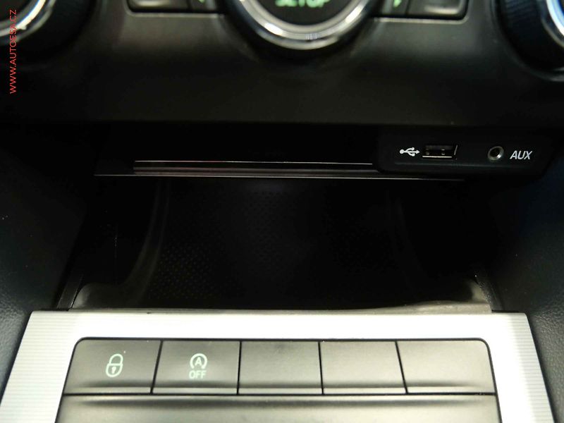 Škoda Octavia (2013) 2.0TDi, 2.maj,ČR, Xenon, AC - fotka 20 z 22