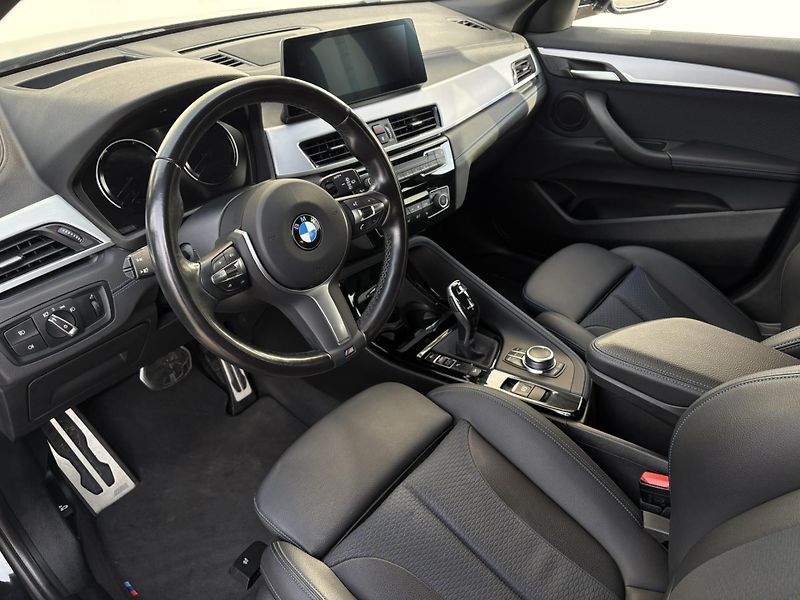 BMW X2 2.0d 140kW XDrive M-Paket - fotka 10 z 23