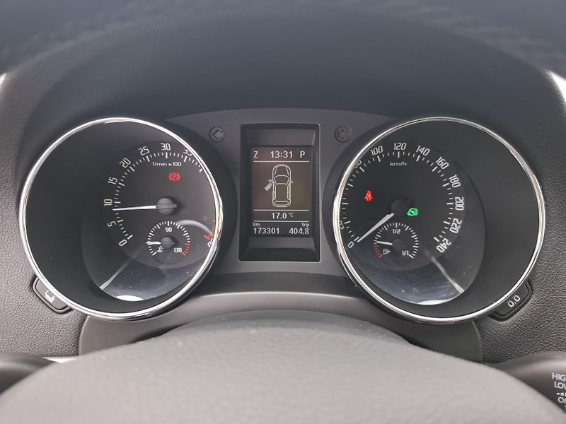 Škoda Yeti (2014) 2.0TDi 103kW,DSG,4x4,tažné - fotka 11 z 18