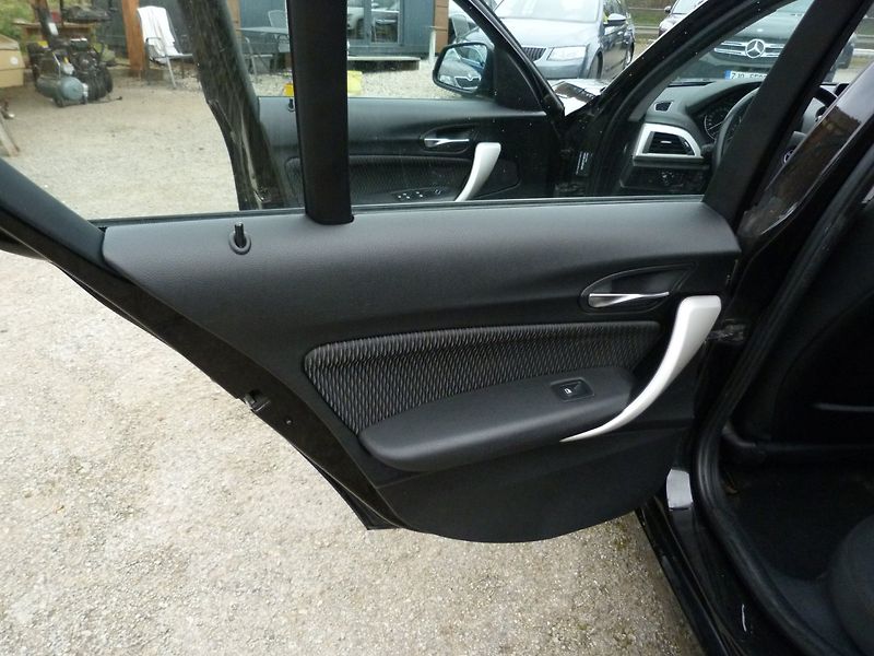 BMW Řada 1 118D 2.0D - fotka 13 z 22