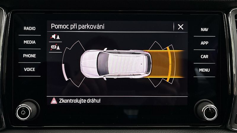 Škoda Kodiaq 2.0 TDI DSG 4x4 Ambition - fotka 12 z 24