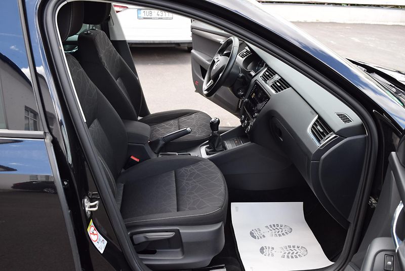 Škoda Octavia (2018) 1.5TSI 110kw CLEVER LED TAŽNÉ - fotka 33 z 45