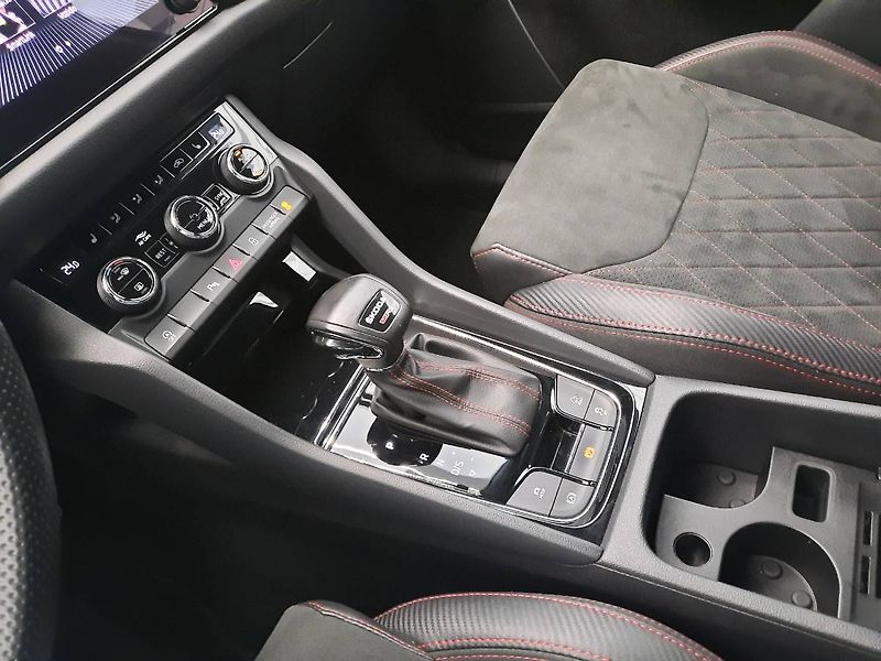 Škoda Kodiaq (2024) RS 2.0 TSI 4x4 (180kW/245k) DS - fotka 13 z 28